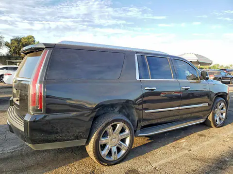 2020 Cadillac Escalade VIN 1GYS4HKJ3LR122119 фото 3