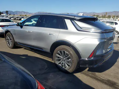 2025 Cadillac Lyriq VIN 1GYKPWRL0SZ302577 фото 2