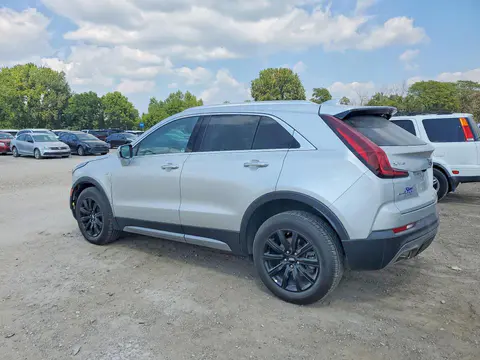2022 Cadillac XT4 VIN 1GYFZDR47NF131874 фото 2