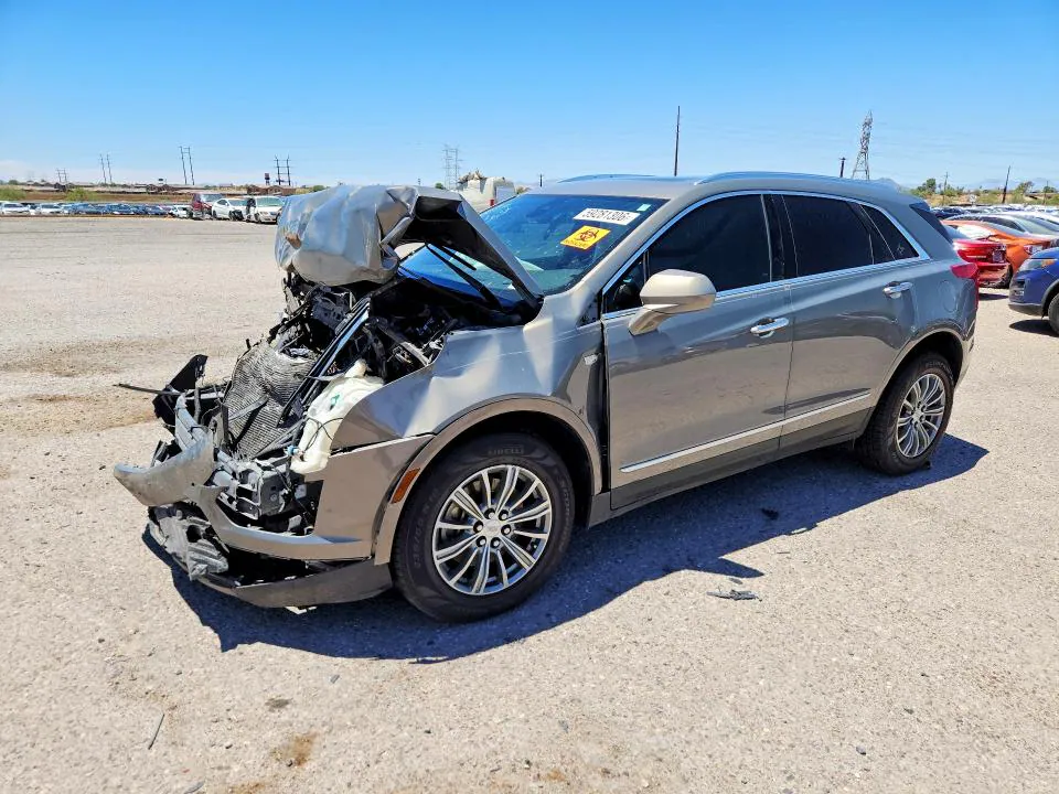2018 Cadillac XT5 VIN 1GYKNCRS0JZ147040 фото 1