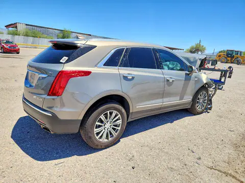 2018 Cadillac XT5 VIN 1GYKNCRS0JZ147040 фото 3