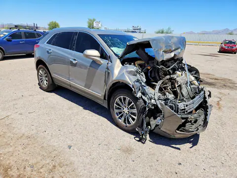 2018 Cadillac XT5 VIN 1GYKNCRS0JZ147040 фото 4