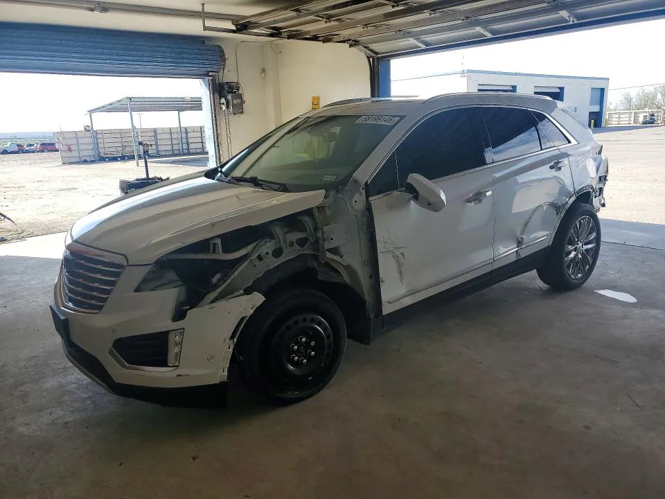 2018 Cadillac XT5 VIN 1GYKNGRS3JZ212776 фото 1