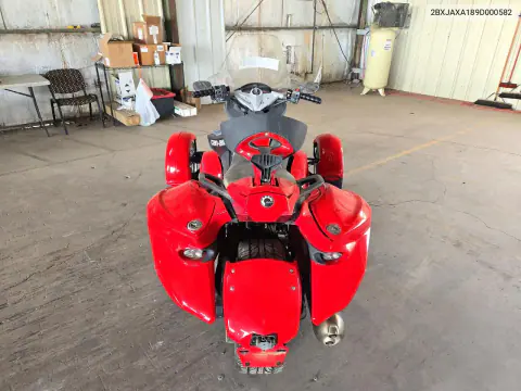2009 Can-Am Spyder VIN 2BXJAXA189D000582 фото 4