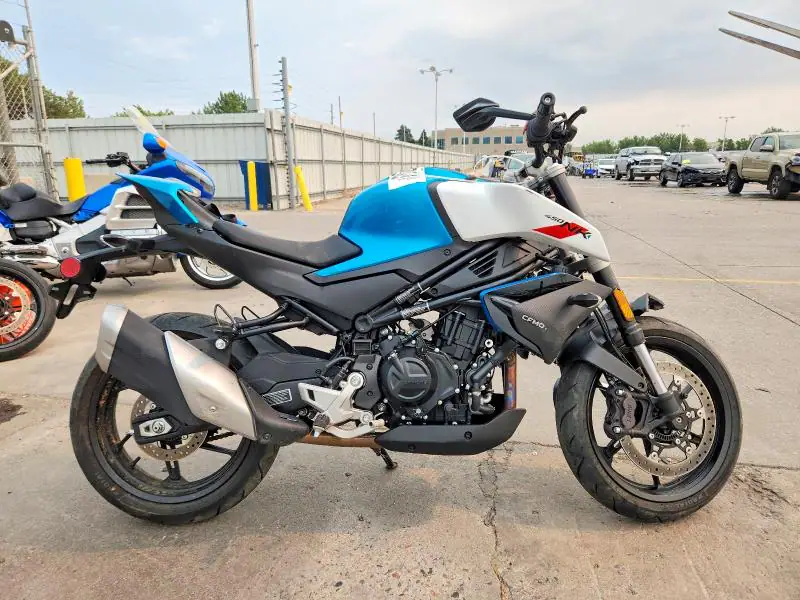 LCEPESLB7R6000614 Cf Moto 450NK 2024 — повреждение Боковая часть, фото до ремонта
