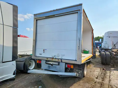 54DCDW1D2RS211154 — 2024 Chevrolet 4500, фото 3 с аукциона Copart 24.09.2026, Повреждения со всех сторон
