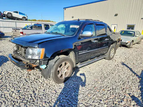 3GNTKGE76DG354216 — 2013 Chevrolet Avalanche, Передняя часть (Front End), фото до ремонта