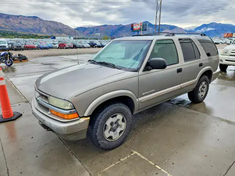 1GNDT13X64K162031 — 2004 Chevrolet Blazer, Боковая часть (Side), фото до ремонта