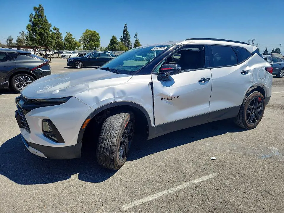 2021 Chevrolet Blazer VIN 3GNKBDRS9MS556909 фото 1