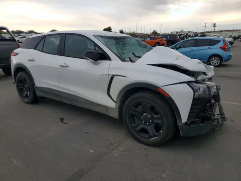 2025 Chevrolet Blazer VIN 3GNKDFRL6SS194369 фото 4