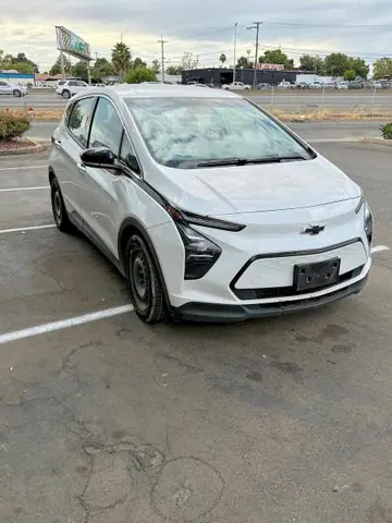 1GBJF1R0XN4121957 — 2022 Chevrolet BOLT EV, Мелкие вмятины и царапины (Minor Dent/Scratches), фото до ремонта