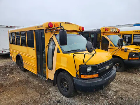 1GBHG316091114840 — 2009 Chevrolet BUS, Мелкие вмятины и царапины (Minor Dent/Scratches), фото до ремонта