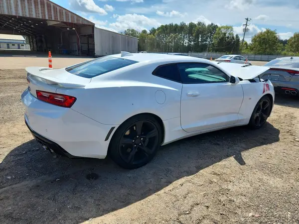1G1FH1R74G0169532 — 2016 Chevrolet Camaro, фото 3 с аукциона Copart, Передняя часть