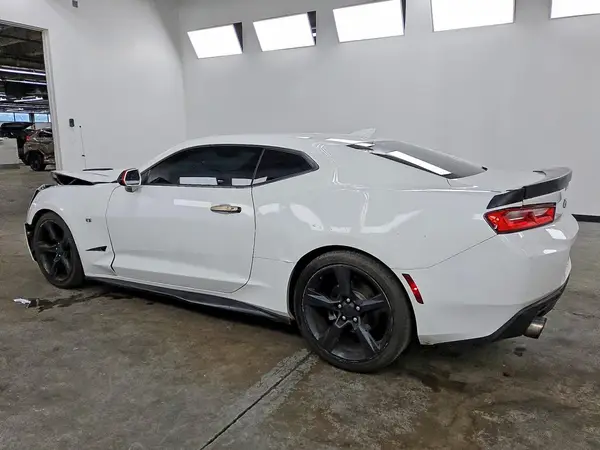 1G1FB1RX5H0137644 — 2017 Chevrolet Camaro, фото 2 с аукциона Copart 01.10.2026, Передняя часть