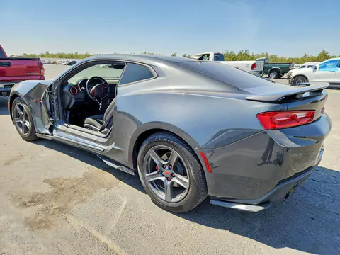 2017 Chevrolet Camaro VIN 1G1FA1RX6H0107104 фото 2