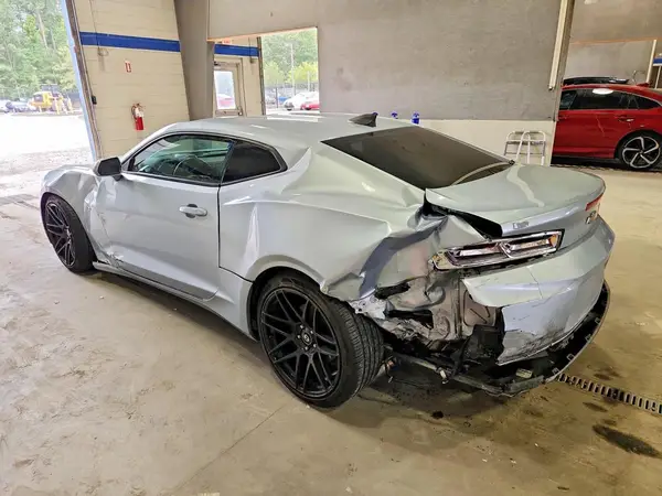1G1FB1RX1H0160600 — 2017 Chevrolet Camaro, фото 2 с аукциона Copart, Задняя часть