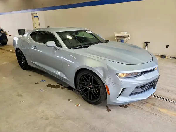 1G1FB1RX1H0160600 — 2017 Chevrolet Camaro, фото 4 с аукциона Copart, Задняя часть