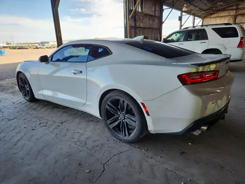 2018 Chevrolet Camaro VIN 1G1FC1RSXJ0137128 фото 2