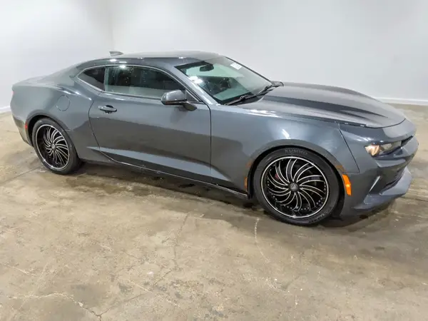 1G1FB1RS8J0163245 — 2018 Chevrolet Camaro, фото 4 с аукциона Copart 06.10.2026, Передняя часть