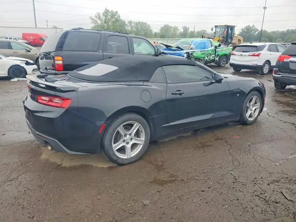 1G1FB3DS9J0153679 — 2018 Chevrolet Camaro, фото 3 с аукциона Copart, Передняя часть