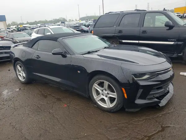 1G1FB3DS9J0153679 — 2018 Chevrolet Camaro, фото 4 с аукциона Copart, Передняя часть