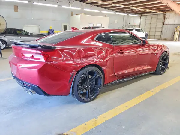 1G1FG1R72J0178529 — 2018 Chevrolet Camaro, фото 3 с аукциона Copart, Передняя часть