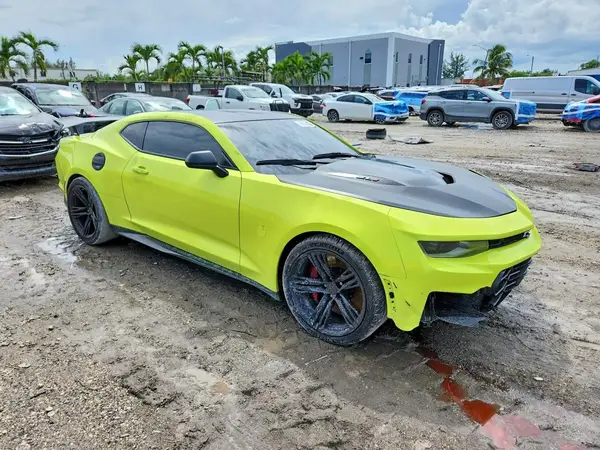 1G1FJ1R61K0144852 — 2019 Chevrolet Camaro, фото 4 с аукциона Copart, Передняя часть