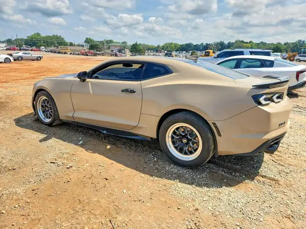 1G1FF1R70M0131006 — 2021 Chevrolet Camaro, фото 2 с аукциона Copart, Передняя часть