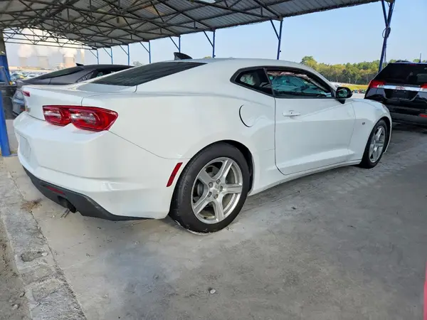 1G1FB1RX4M0125074 — 2021 Chevrolet Camaro, фото 3 с аукциона Copart 04.10.2026, Боковая часть