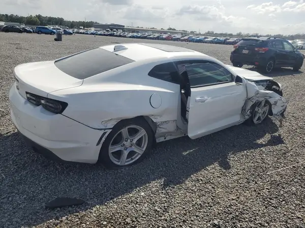 1G1FD1RS3M0124528 — 2021 Chevrolet Camaro, фото 3 с аукциона Copart 04.10.2026, Передняя часть