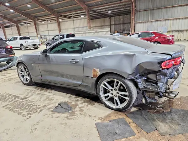 1G1FB1RS7M0102361 — 2021 Chevrolet Camaro, фото 2 с аукциона Copart 03.10.2026, Задняя часть