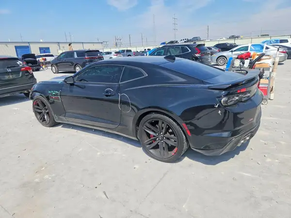 1G1FH1R76N0125724 — 2022 Chevrolet Camaro, фото 2 с аукциона Copart, Передняя часть