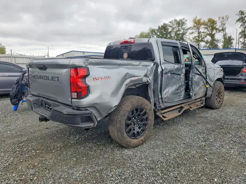 2025 Chevrolet Colorado VIN 1GCPTEEK0S1132167 фото 3