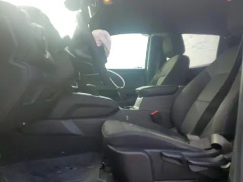1GCPTEEK9S1123631 — 2025 Chevrolet Colorado, фото 7 с аукциона Copart, Передняя часть