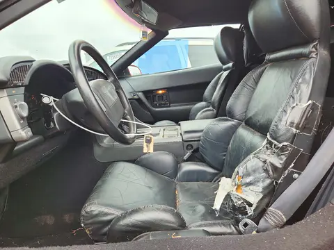 1990 Chevrolet Corvette VIN 1G1YY3386L5106709 фото 7