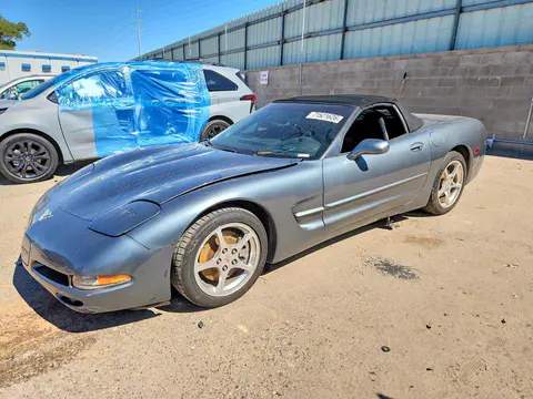 1G1YY32GX35113137 — 2003 Chevrolet Corvette, Передняя часть (Front End), фото до ремонта