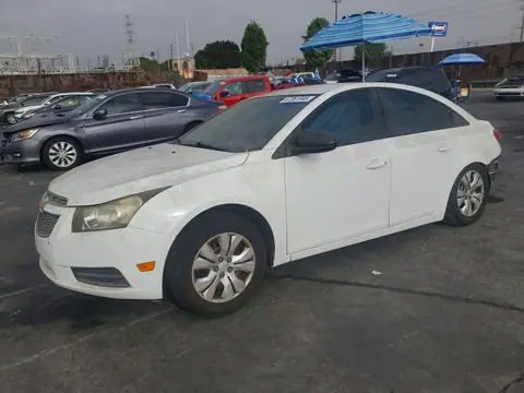 1G1PA5SH4E7450978 — 2014 Chevrolet Cruze, Задняя часть (Rear End), фото до ремонта