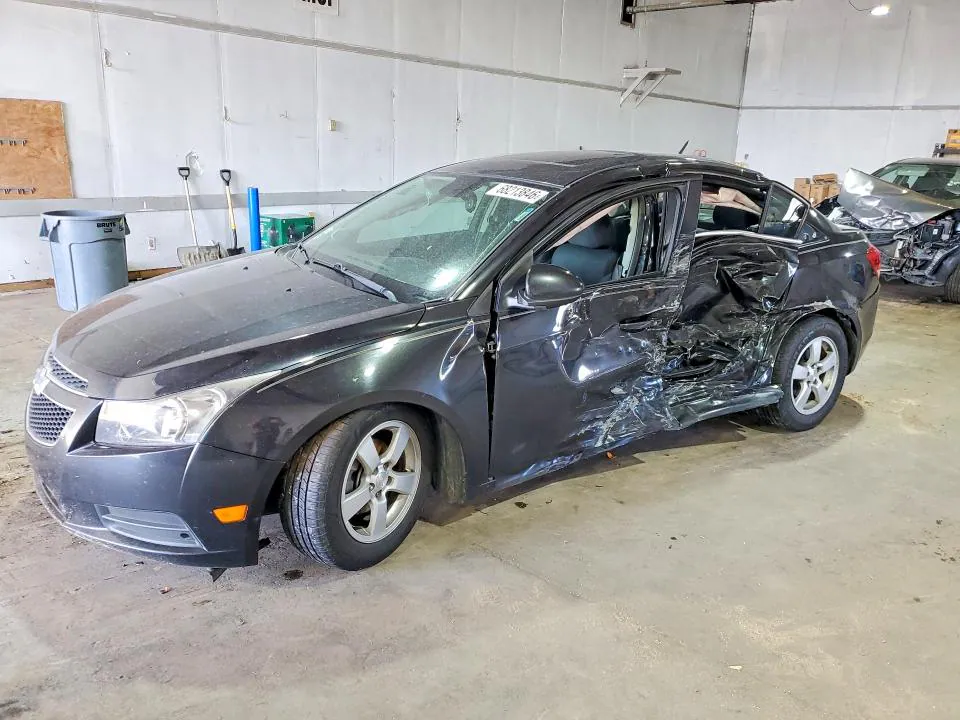 2014 CHEVROLET CRUZE VIN 1G1PC5SBXE7429784 фото 1