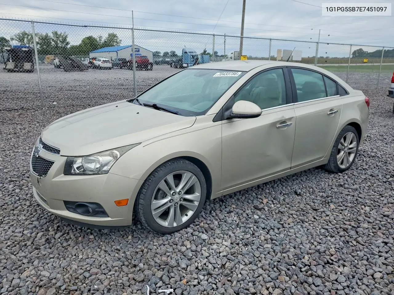 1G1PG5SB7E7451097 Chevrolet Cruze 2014 — повреждение Сторона, фото до ремонта