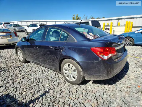 2014 Chevrolet Cruze Ls VIN 1G1PA5SH2E7109997 фото 2