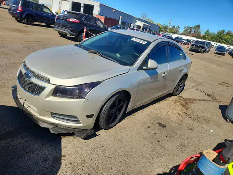 1G1PC5SB8E7151189 — 2014 Chevrolet Cruze, Мелкие вмятины и царапины (Minor Dent/Scratches), фото до ремонта
