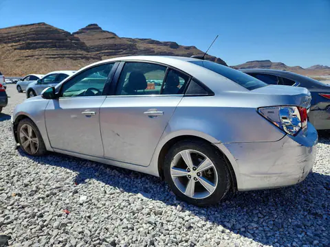 2015 Chevrolet Cruze VIN 1G1PE5SB0F7186319 фото 2