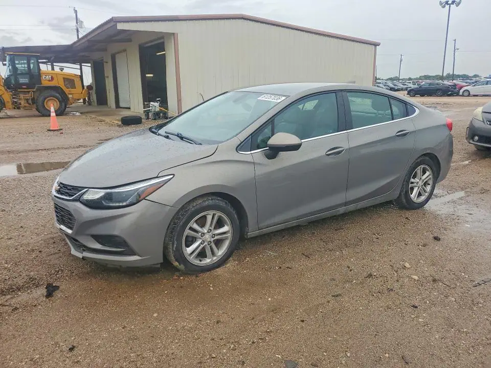 1G1BE5SM1H7147950 Chevrolet Cruze 2017 — повреждение Передняя часть, фото до ремонта