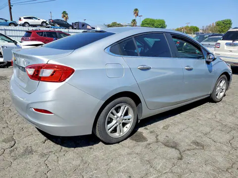 2017 Chevrolet Cruze VIN 1G1BE5SM8H7126268 фото 3