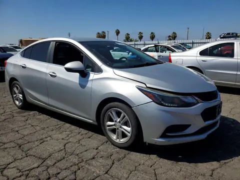 2017 Chevrolet Cruze VIN 1G1BE5SM8H7126268 фото 4