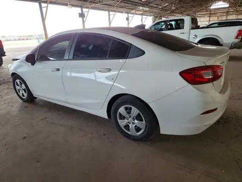 2017 Chevrolet Cruze VIN 1G1BC5SM2H7270193 фото 2