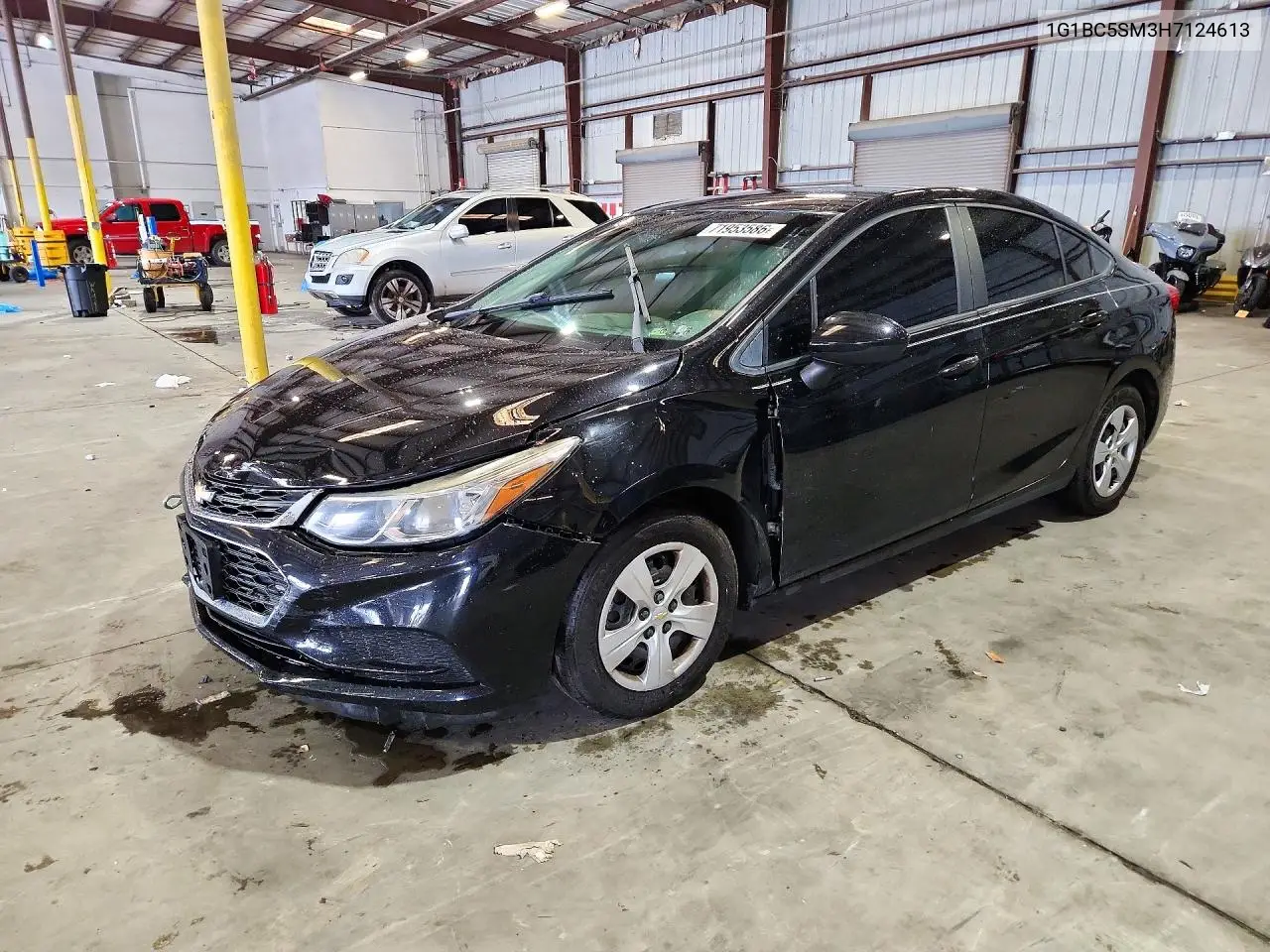2017 Chevrolet Cruze Ls VIN 1G1BC5SM3H7124613 фото 1