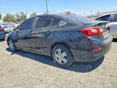 2018 Chevrolet Cruze VIN 1G1BC5SM2J7113429 фото 2