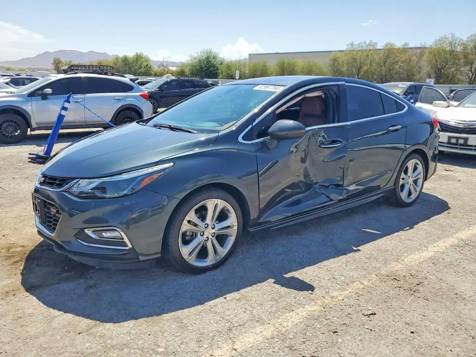 1G1BF5SM3J7143305 Chevrolet Cruze 2018 — повреждение Боковая часть, фото до ремонта