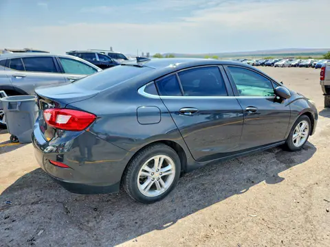2018 Chevrolet Cruze VIN 1G1BE5SM7J7119169 фото 3